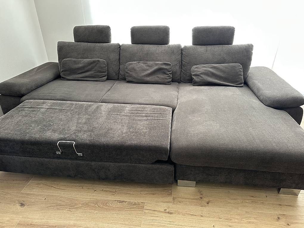 Divani: Schlafsofa mit Hocker – Usato da Müllheim Dorf venduto da Viktoria12 1
