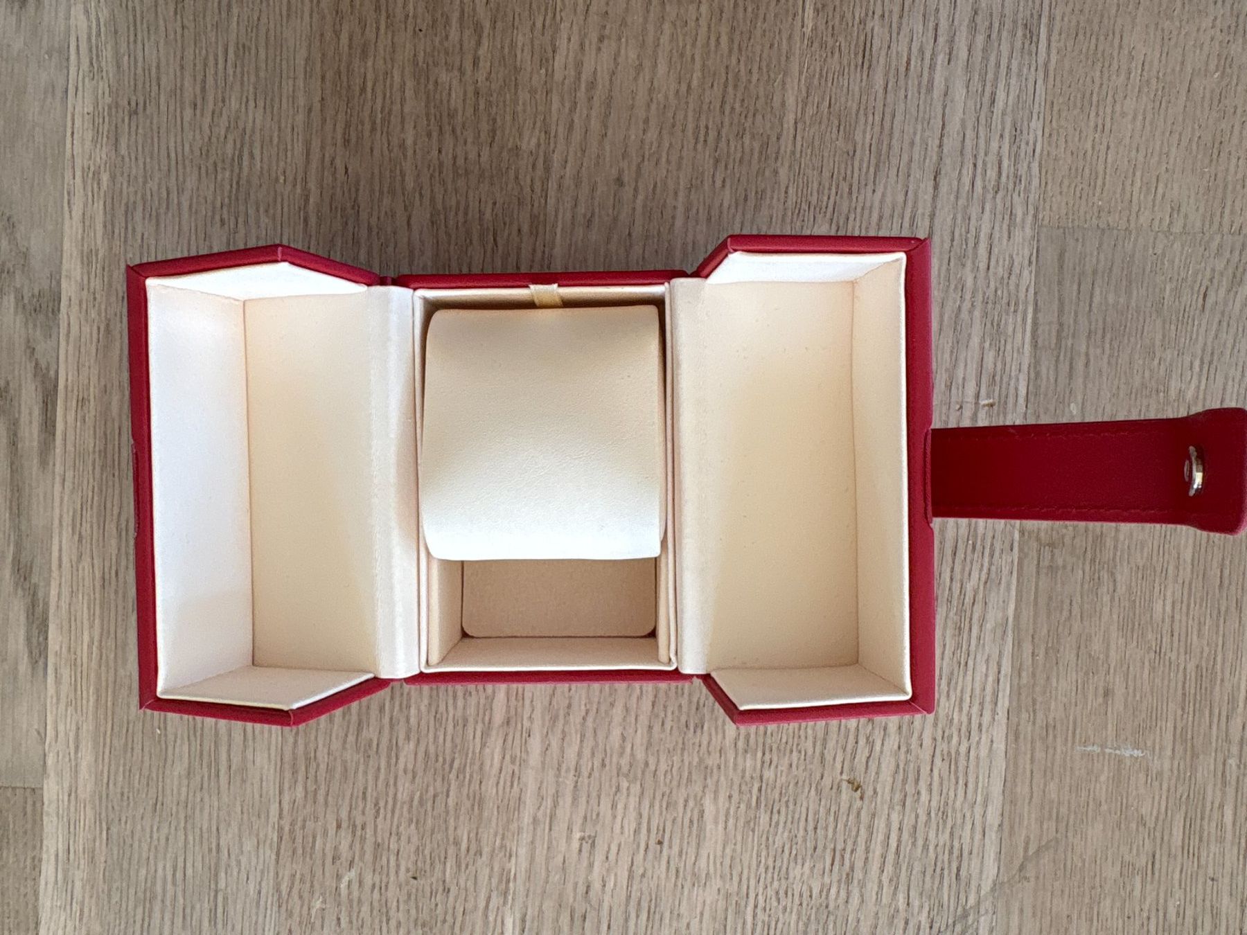 Omega Boîtes de montres: Omega Uhrenbox Reisebox – D'occasion à Elgg par Jo_Naj 1