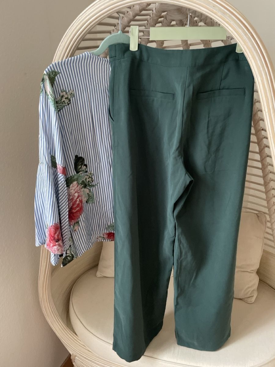 Kleiderpakete: Sommer-Set: Bluse gestreift mit Blumen & Hose Grün – Neu (gemäss Beschreibung) aus Baar von adele06 2