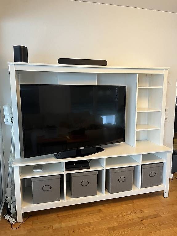 Mobili TV: Modernes TV-Möbel mit viel Stauraum – Usato da Thun venduto da mic_6rbg