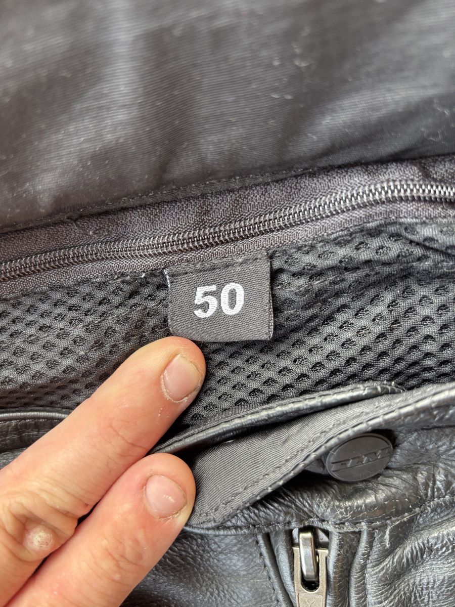 FLM Pantalons: Motorradhosen FLM – D'occasion à Aeschlen ob Gunten par PHOENIX_2005 2