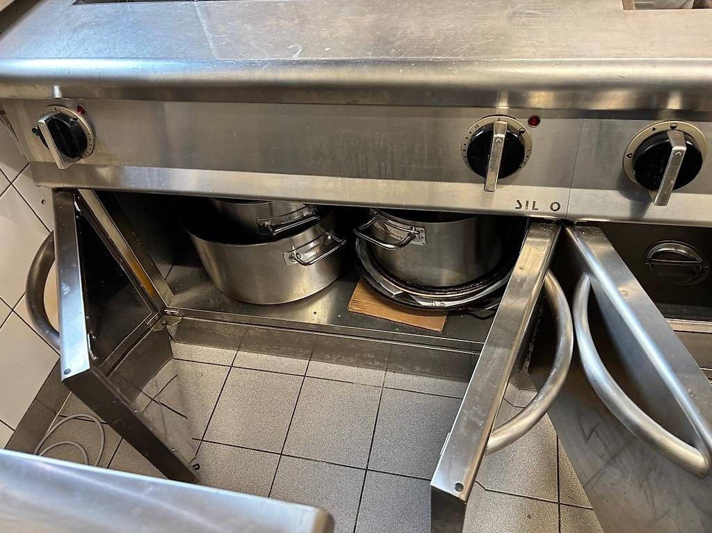 Cucine complete: CUCINA PROFESSIONALE SILKO - PREZZO TRATTABILE – Usato da Mendrisio venduto da ver_md67 3