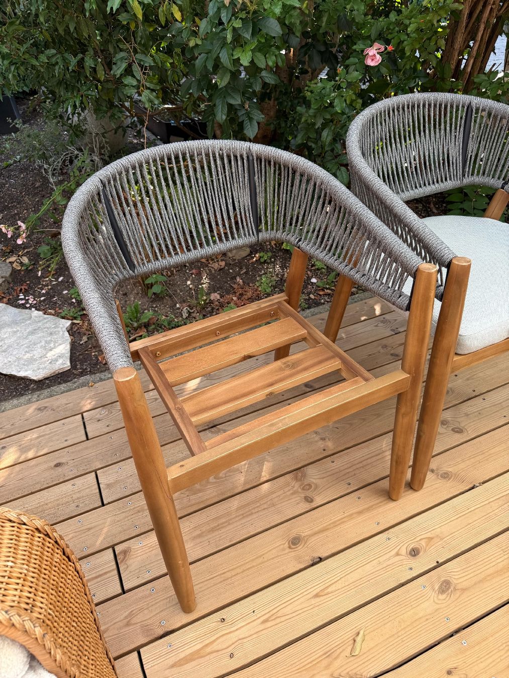 Stühle: Garten Stühle 2x, Holz  – Gebraucht aus Winterthur von tim_cl8x 4