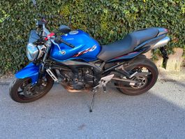 Yamaha FZ6
