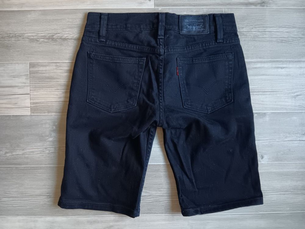 Levi's Jeans: Jeans-Short LEVIS  STRAUSS   Taille / Grosse W25 – D'occasion à Cossonay-ville par Super-Price-Quality 3