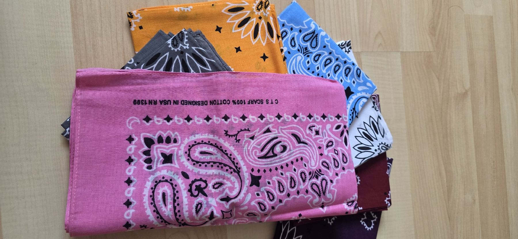Foulards & écharpes: scarf – Neuf (Voir description) à Chur par ACE18 1