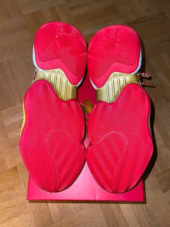 Scarpe da uomo: Pharrell Williams x adidas Crazy BYW CNY – Usato da Ostermundigen venduto da joh_p2q7 2