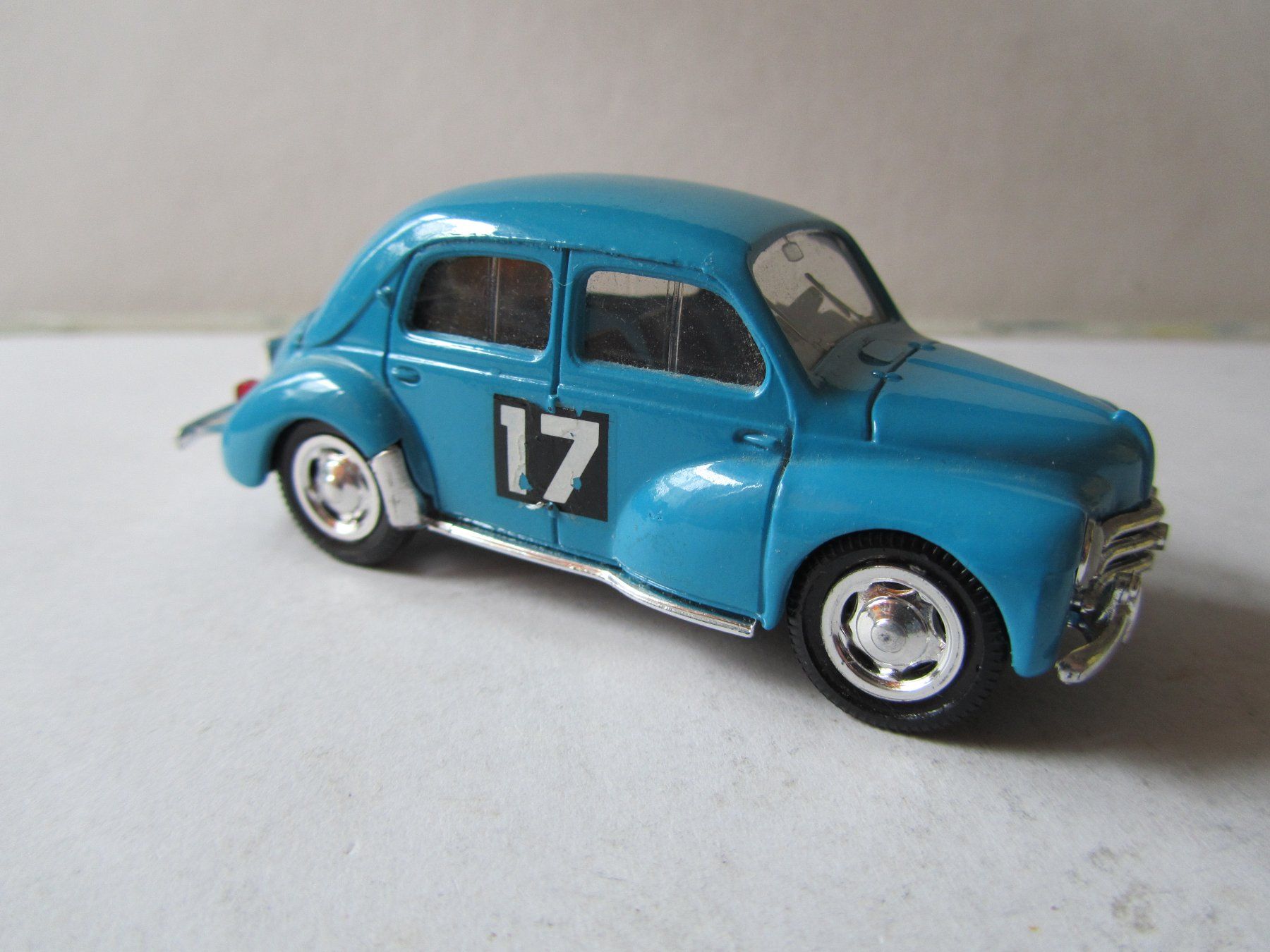 Solido Modellini d'auto: Renault 4 CV von Solido – Usato da Weiningen ZH venduto da dietsch57 2