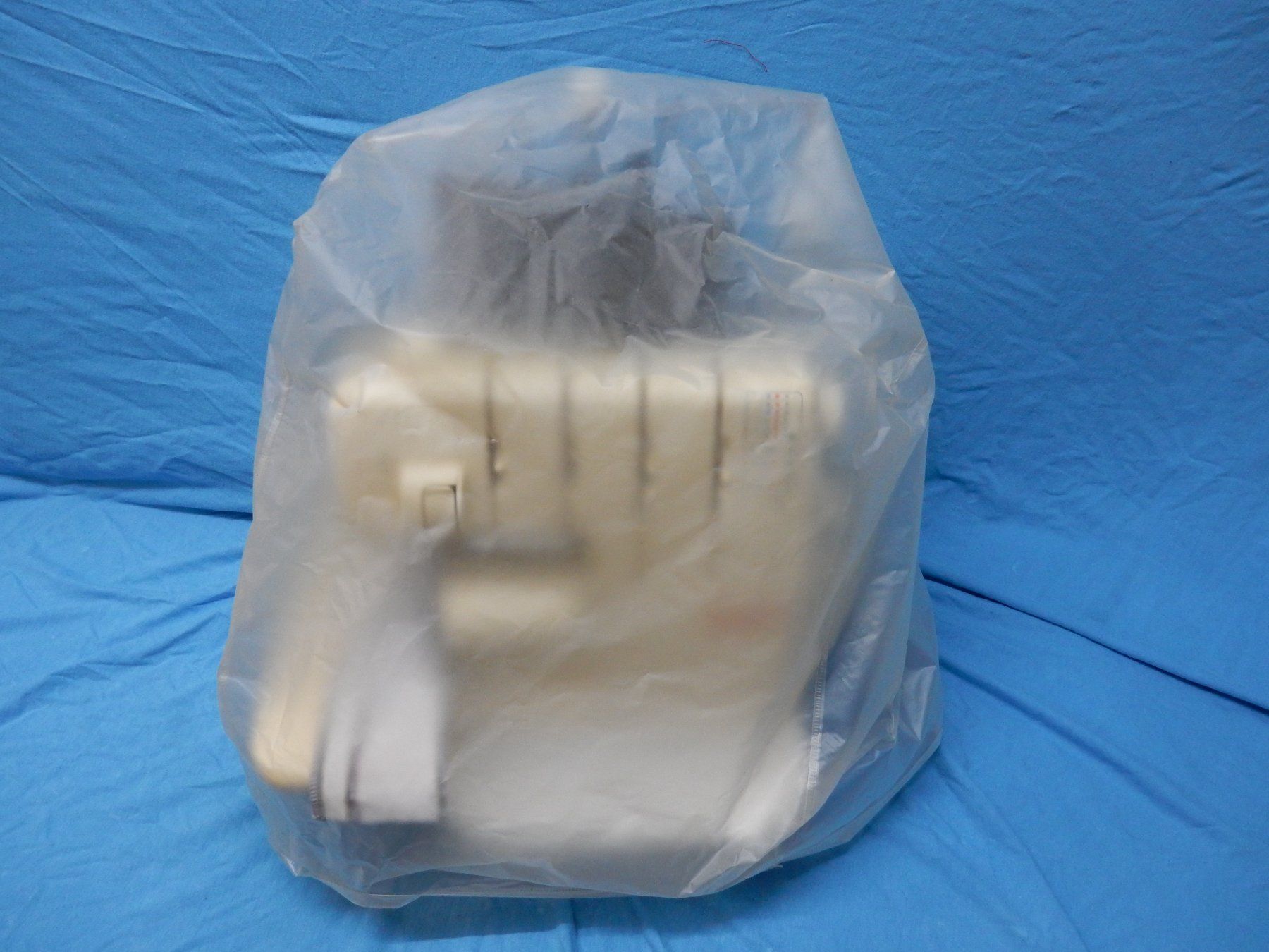 Bernina Macchine da cucire: Bernina Overlock 2000 DE – Usato da Watt venduto da Mariposa49 9