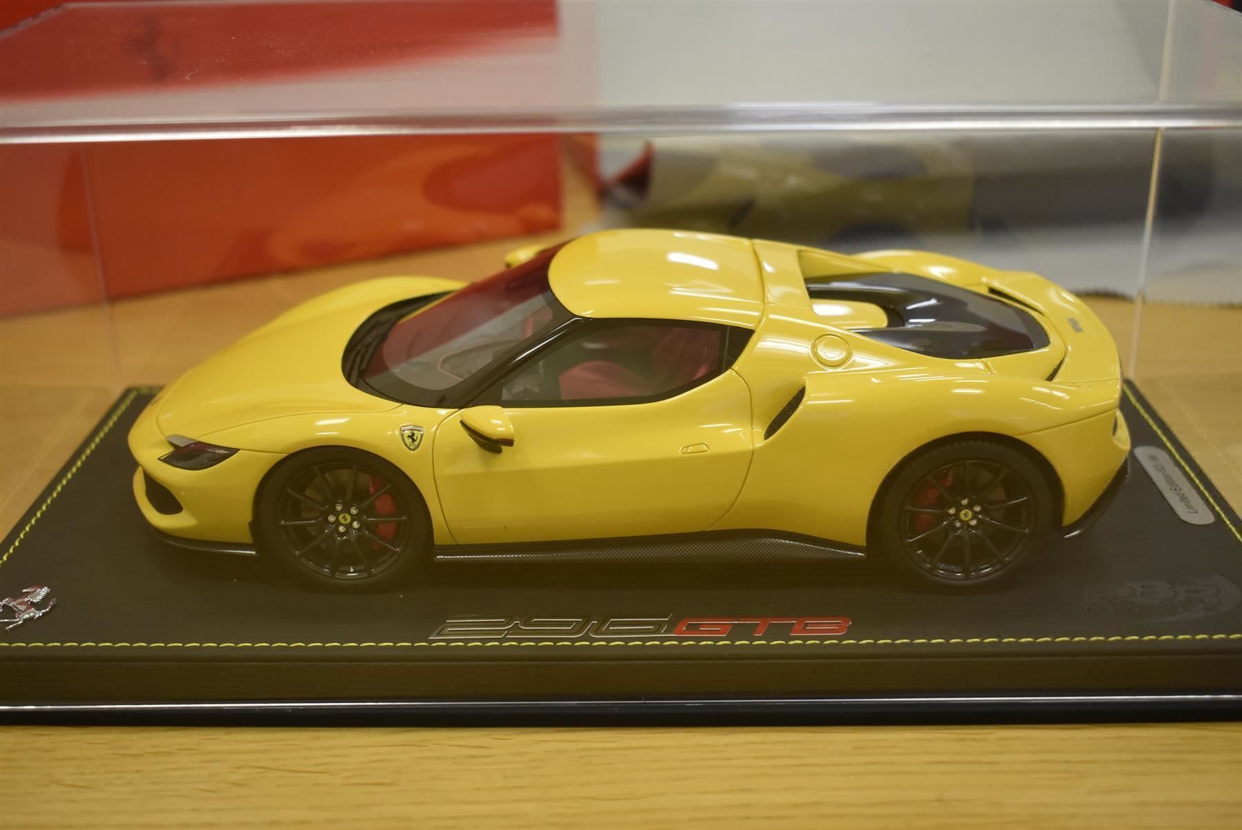 Modellini d'auto: Ferrari 296 GTB gelb 1/18  BBR – Nuovo e nell'imballaggio originale da Stein AR venduto da Krabbe2 6