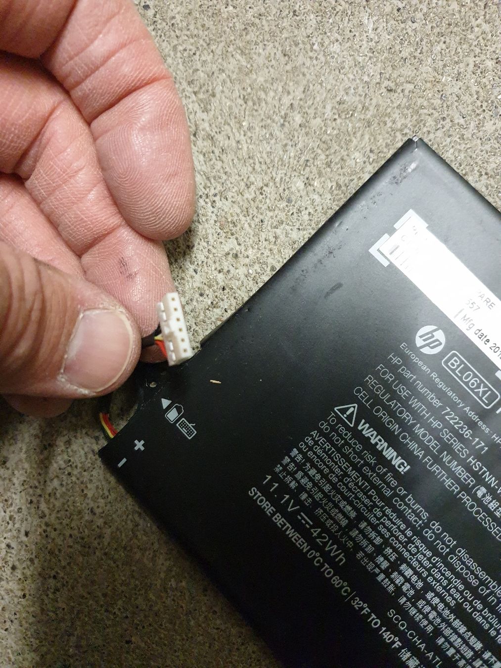 Hewlett Packard Batterie: HP Laptop Akku KB06XL – Usato da Ittigen venduto da Ziok187 5