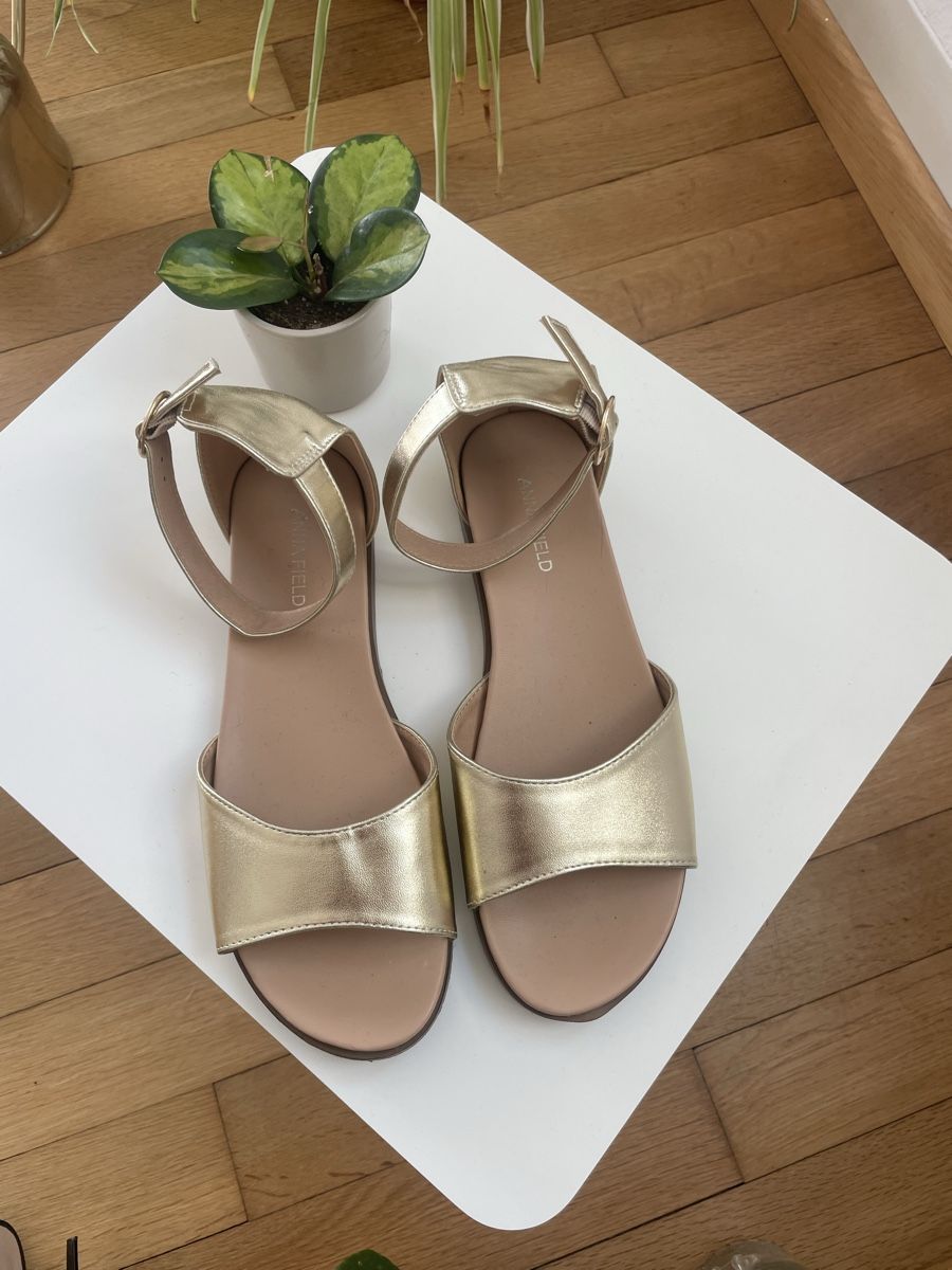 Anna Field Damenschuhe: Sommer-Sandalen, goldig, Grösse 38 – Gebraucht aus Zollikofen von LeaMilena