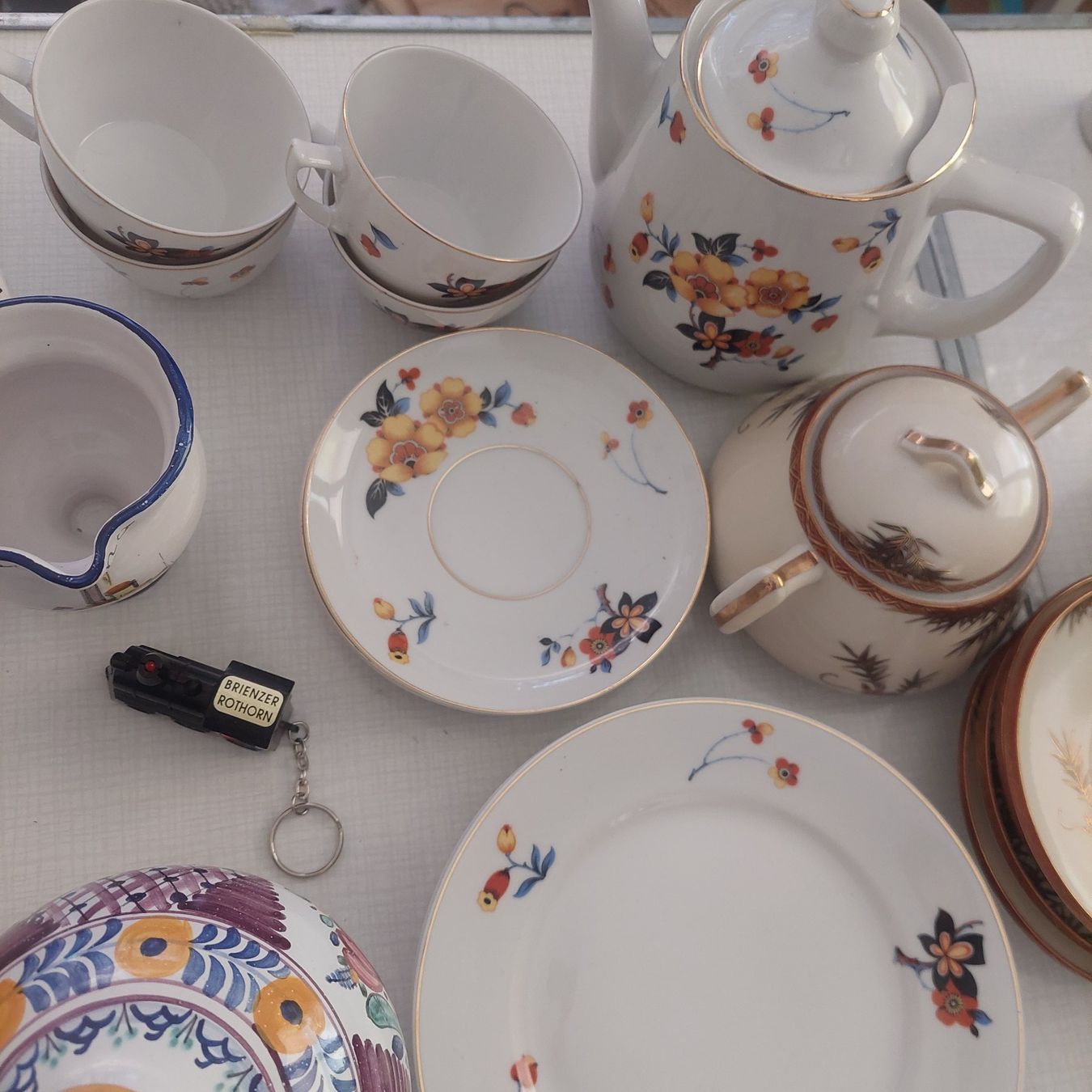 Set di piatti: Flohmarkt Artikel – Usato da Belp venduto da masterdriftking 4