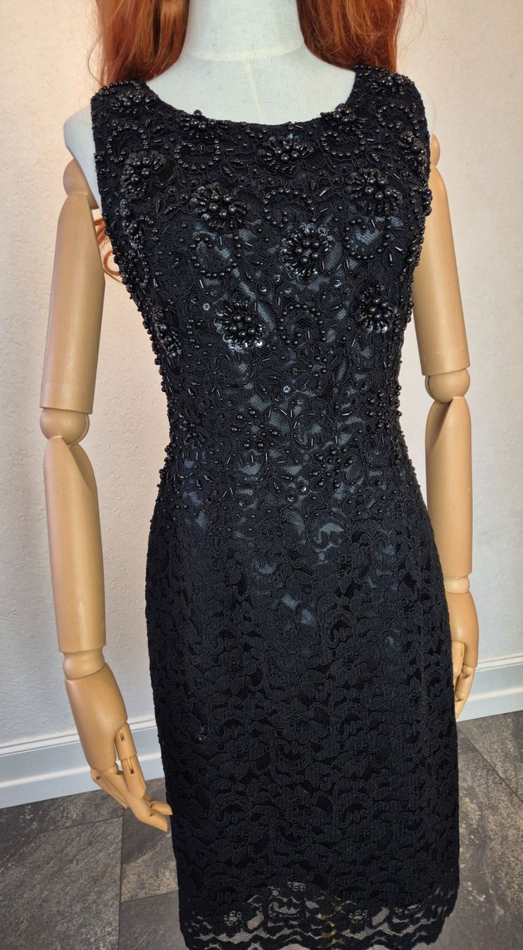 Kleider: Kleid mit Strassstickerei – Gebraucht aus Leissigen von ali_k9v8 3