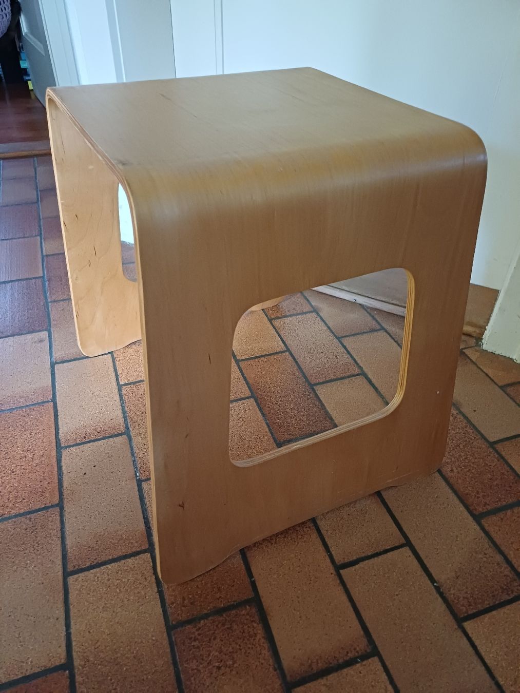 Ikea Sgabelli: Beistelltisch/ Hocker von IKEA – Usato da Zofingen venduto da AnnaBella09