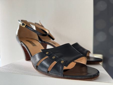 BOUTIQUE VICTOR Sandales d'été en cuir noir, élégantes 39,5