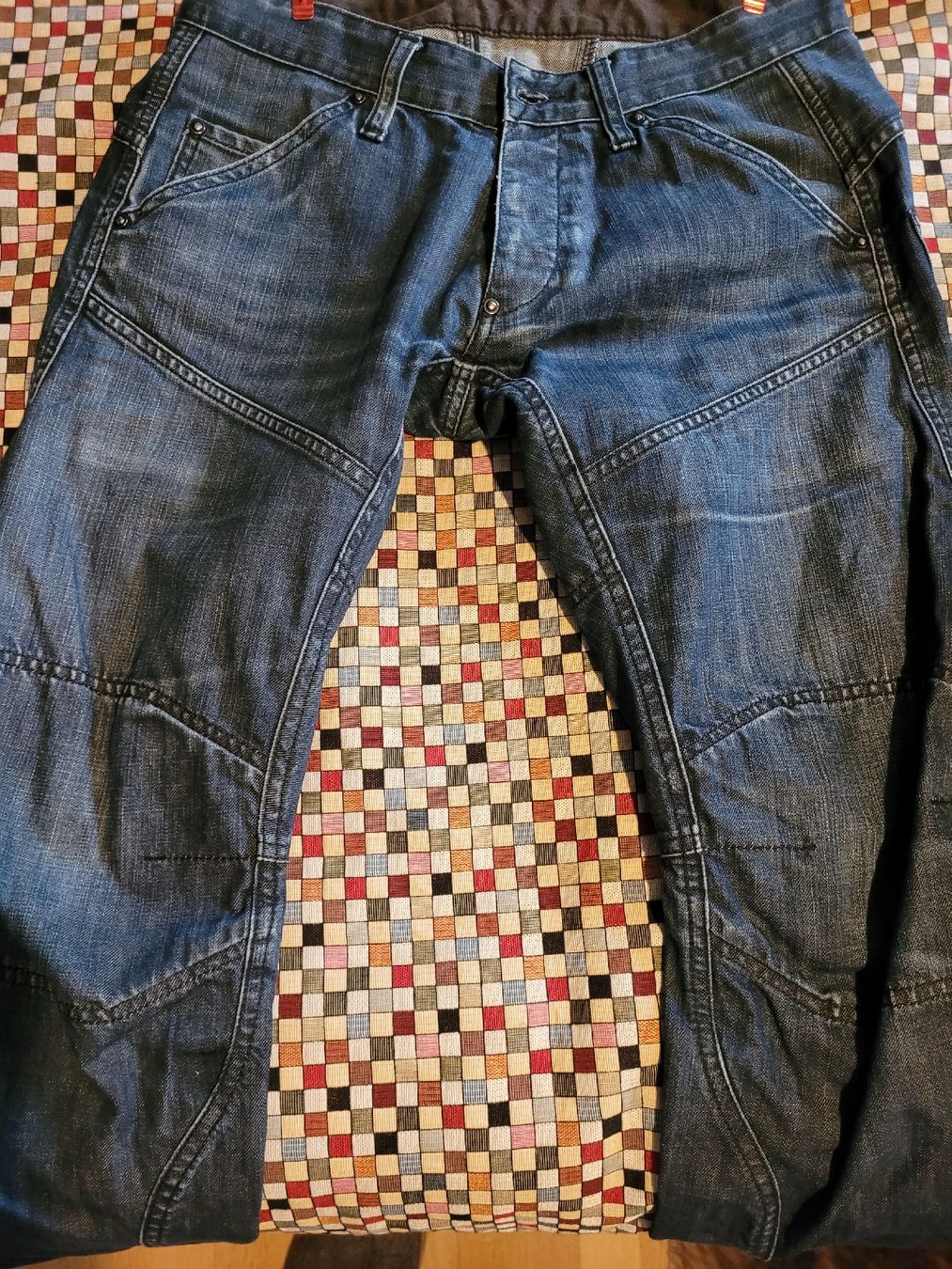 G-Star Jeans: G-STAR RAW Denim 33/32 – D'occasion à Zürich par mer_6tqg 2