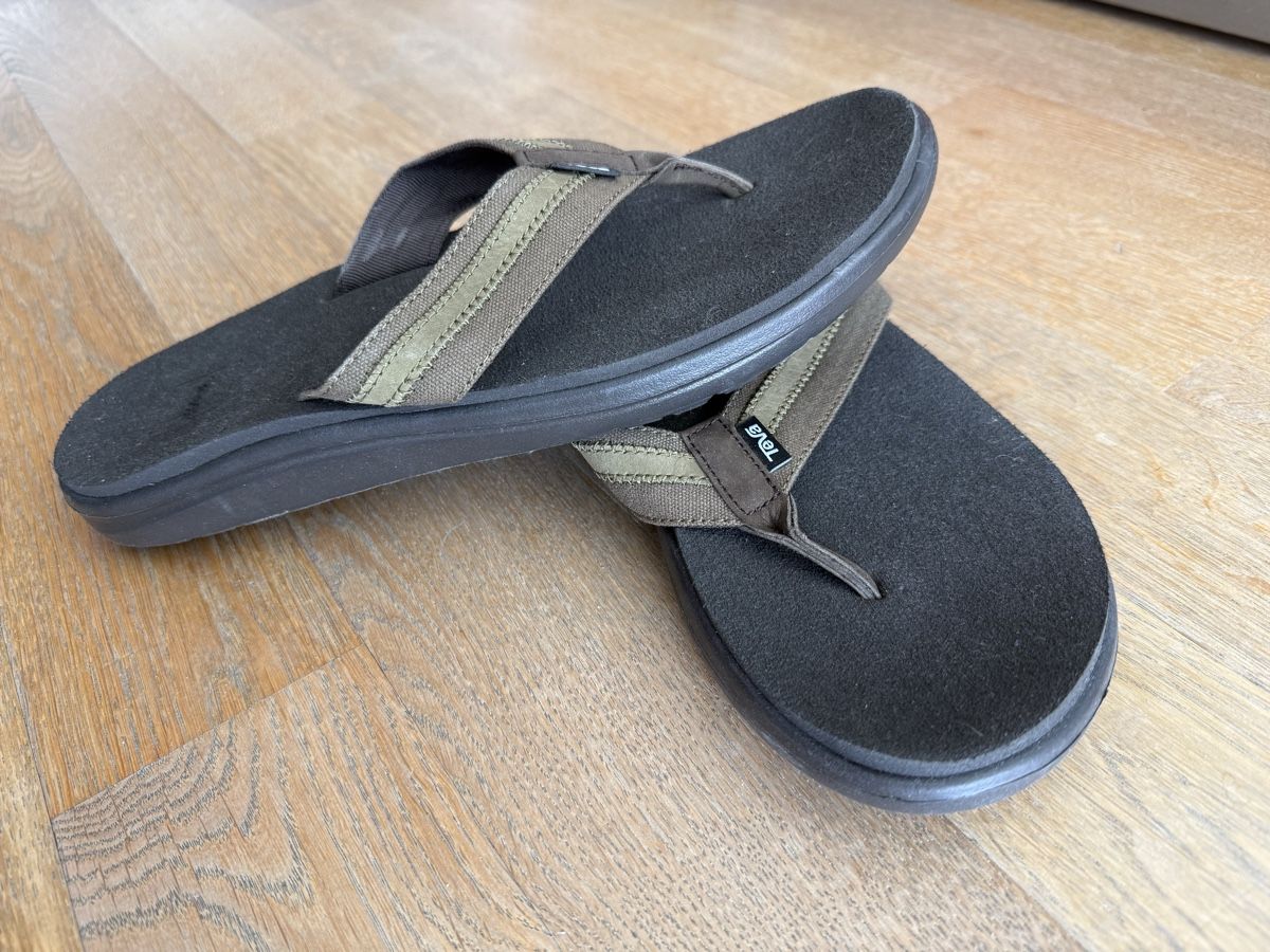 Flipper: Teva Flip-Flops Herren Gr. 44.5  NEU – Nuovo (secondo la descrizione) da Reinach AG venduto da innamac 1
