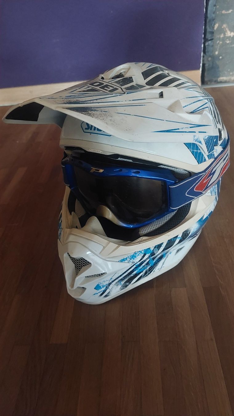 Caschi & visiere: Motocrosshelm mit Brille – Usato da Oppligen venduto da SNJ18