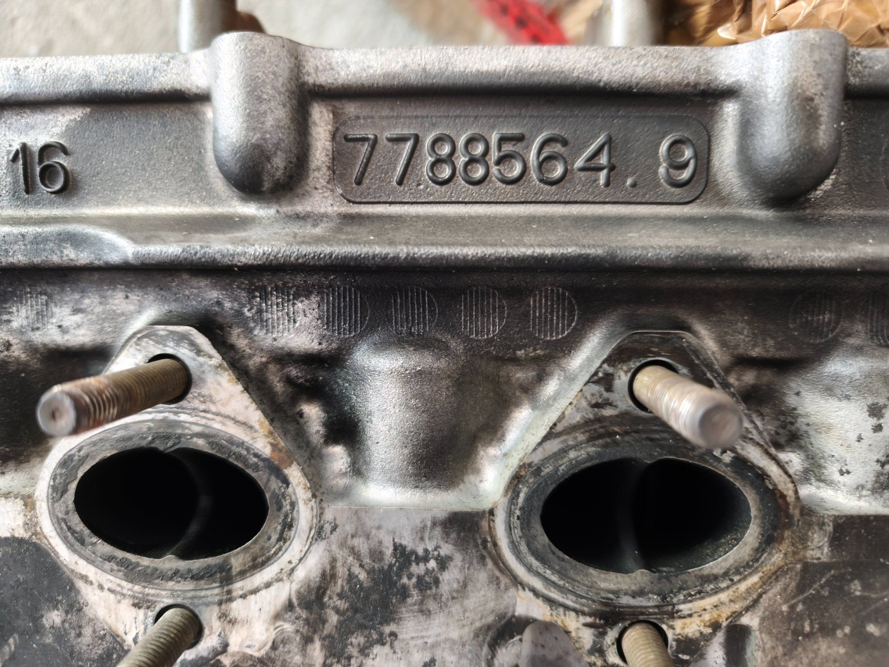 BMW Tutti pezzi di ricambio auto: À vendre culasse BMW M57D25-D30 – Usato da SAILLON venduto da alessdomine113 4