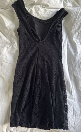 Zara Lace Dress - Black - Size S - Perfect for Summer Evenin