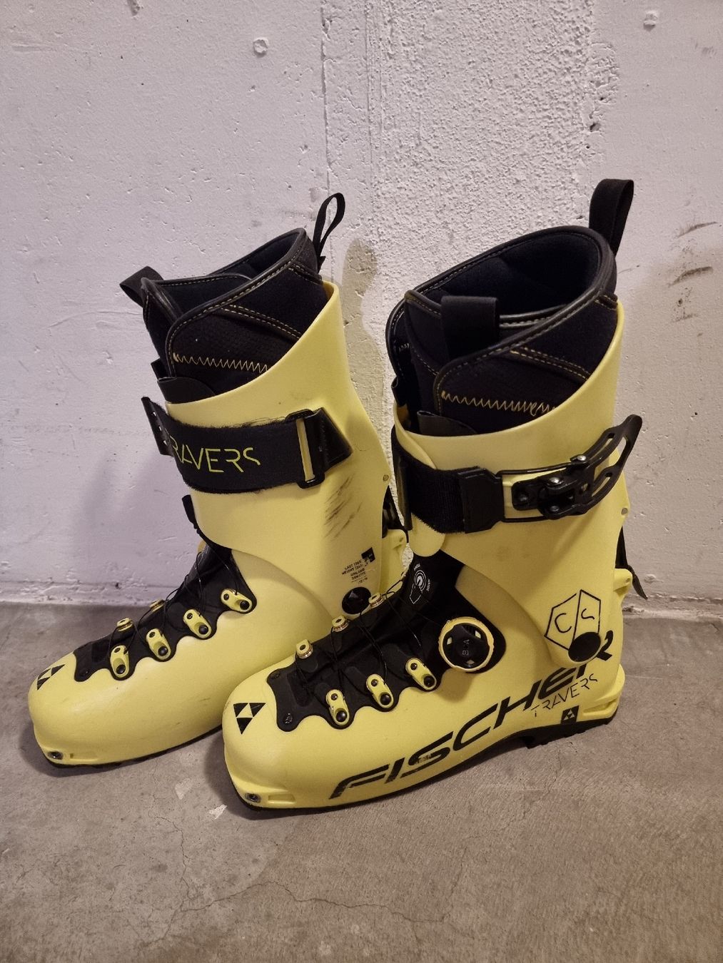 Fischer Herrenschuhe: Fischer Travers Tourenskischuhe, Gr. 44 – Gebraucht aus Bonaduz von alpha_fwk