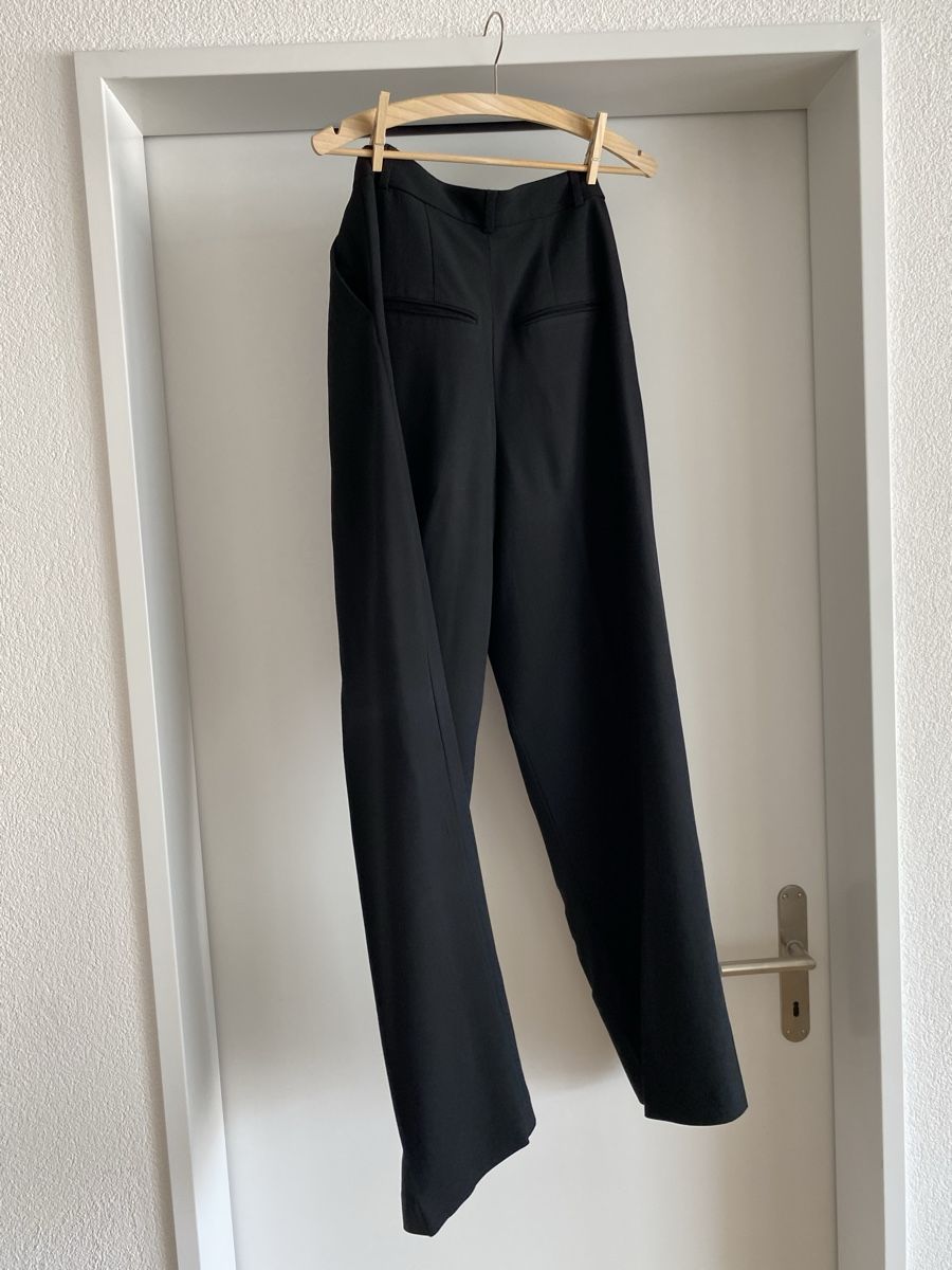H&M Pantaloni: Wollhose von H&M premium – Usato da Emmen venduto da Linda-Bachmann 1