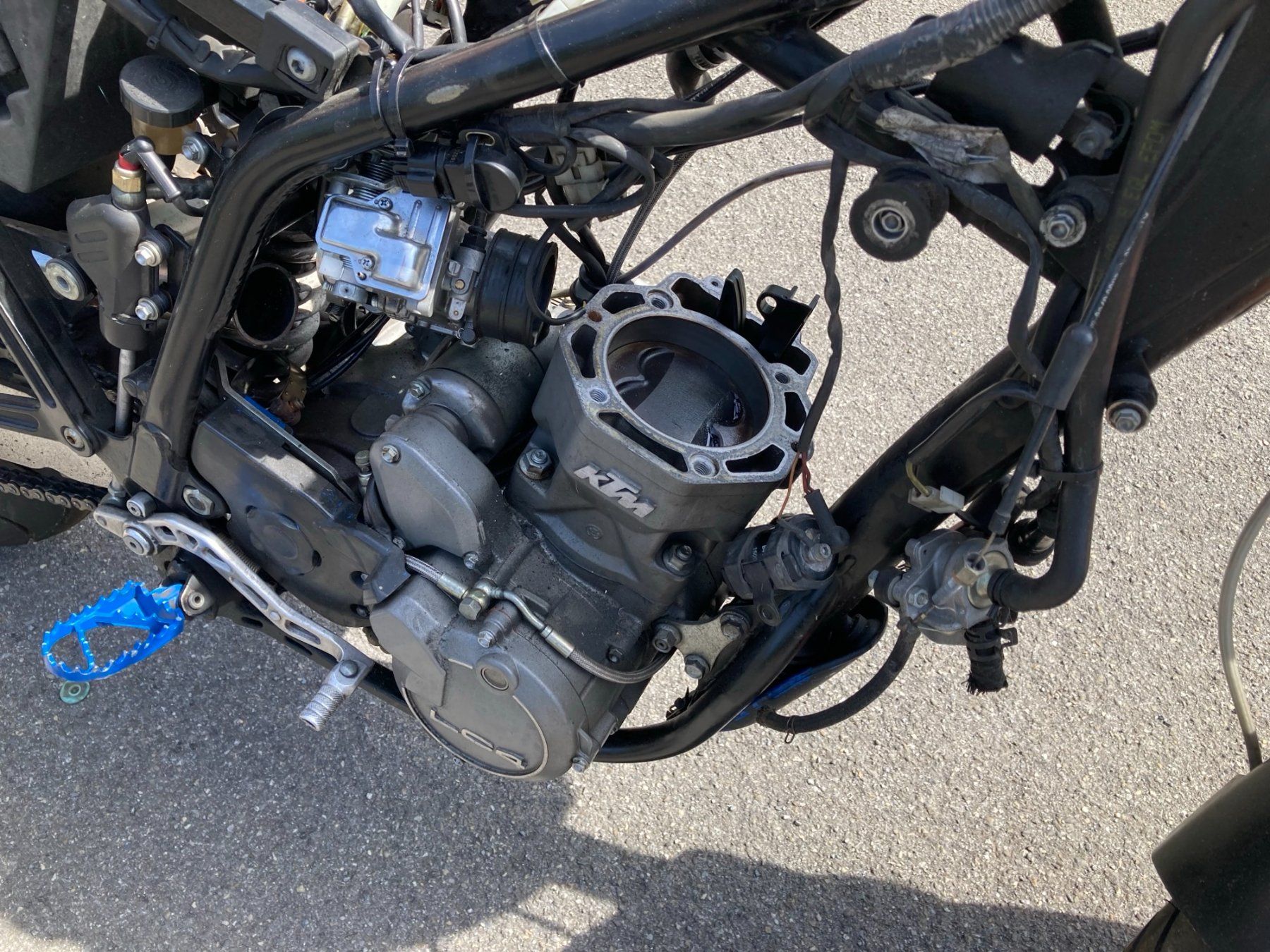 KTM Enduro: KTM LC4 Duke2 – Defekt aus Niederlenz von Spider2000 7