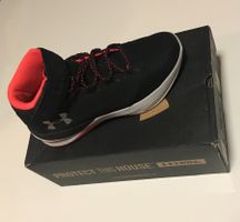 Schuhe Original Under Armour Gr 44 ; neu mit Karton