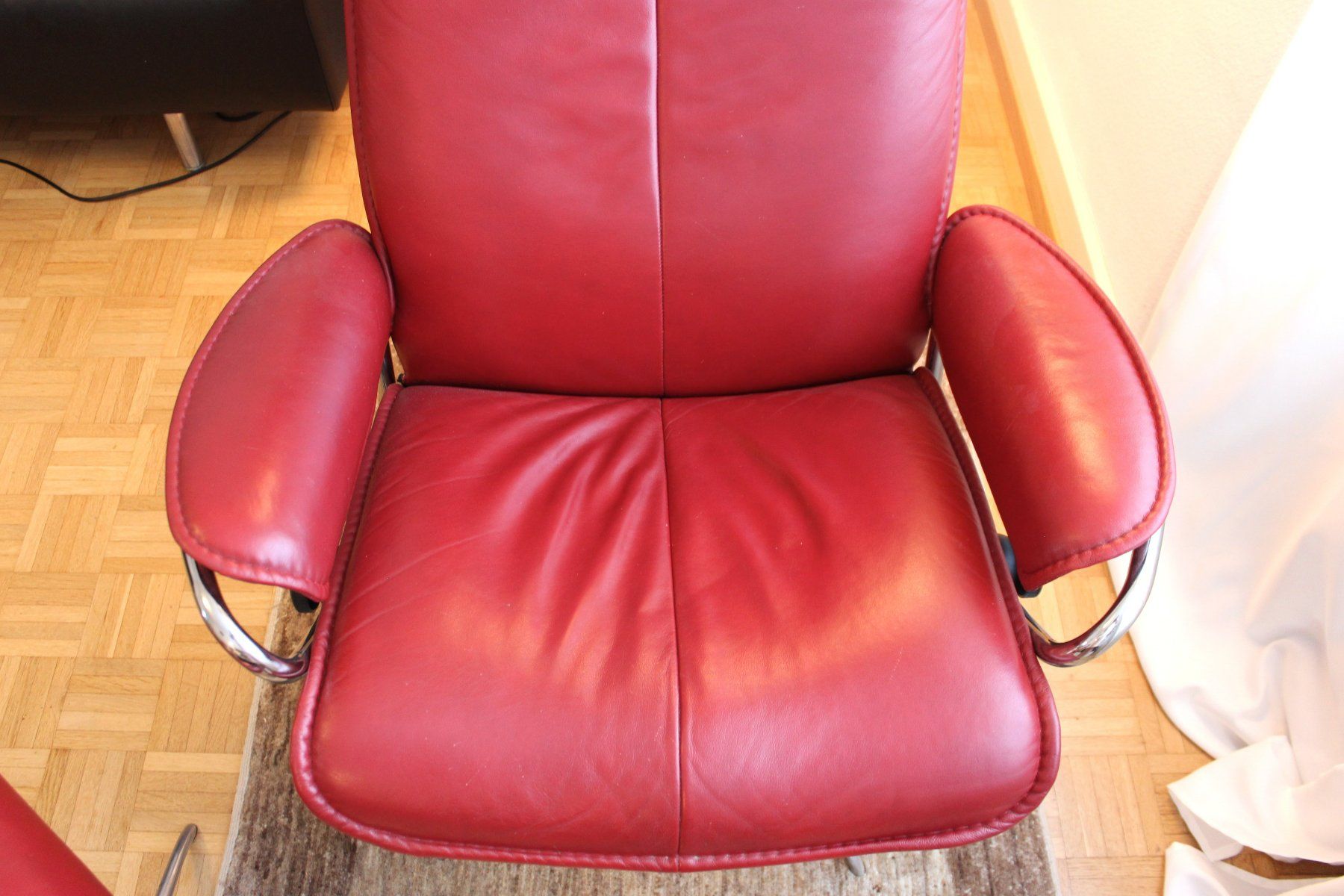 Stressless Poltrone: TOP STRESSLESS Relax Sessel mit Ottoman aus Leder – Usato da Zürich venduto da Djluda 5