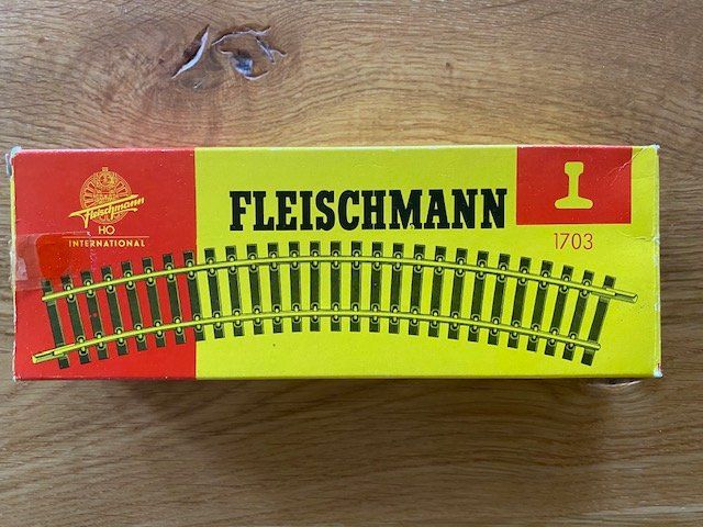Fleischmann Modellini di ferrovie: Fleischmann 1703 Kurven Gleisen H0 – Usato da Adelboden venduto da diana_ch