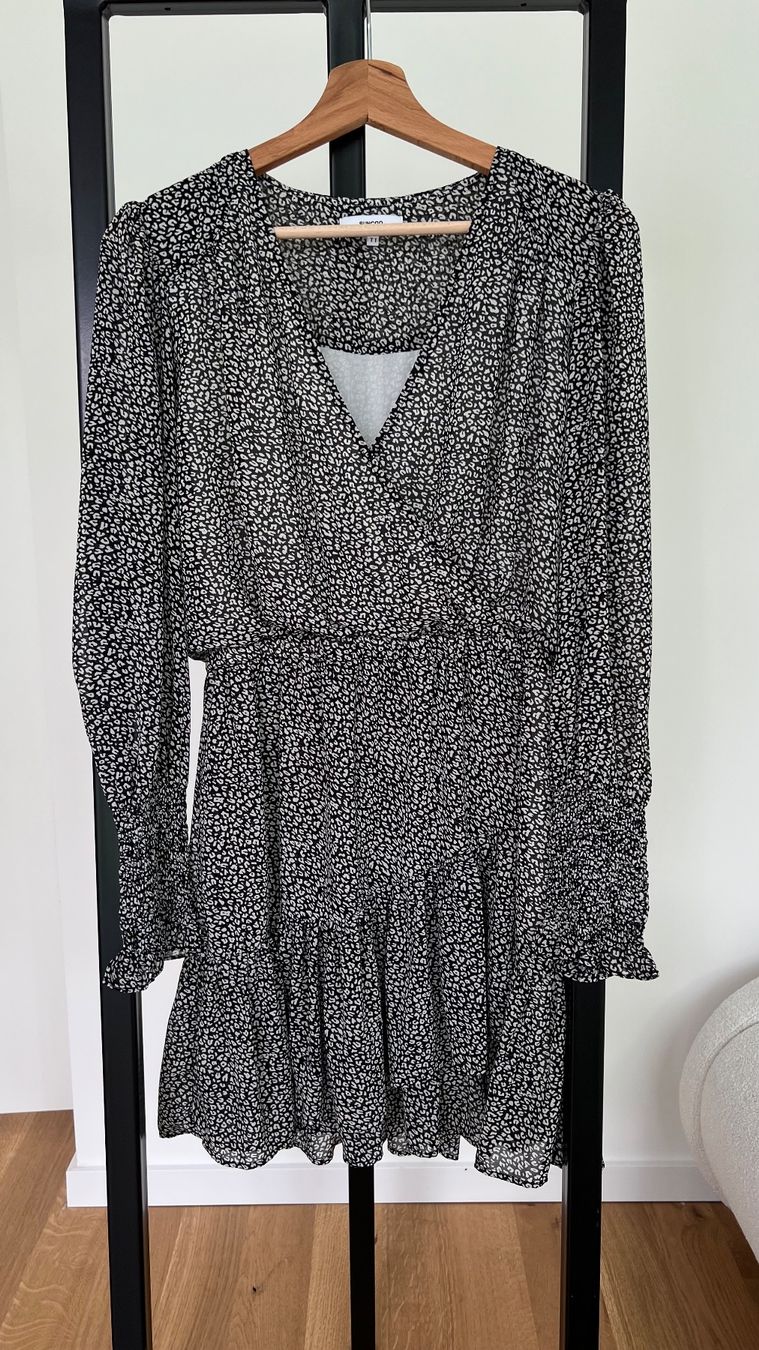 Vestiti: Suncoo Kleid – Usato da St-George venduto da alaixee 3