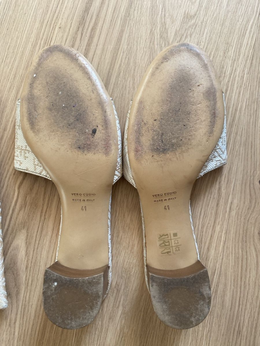 Scarpe da donna: Safira Sandale mit Tasche – Usato da Hombrechtikon venduto da nep_7p5p 2