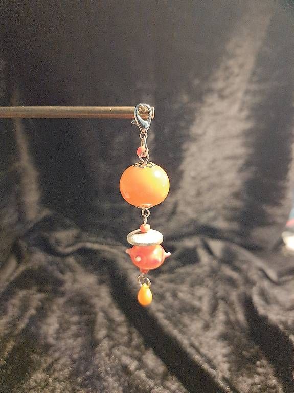 Pendentifs: Anhänger orange silber – D'occasion à Sennhof par Susanne2010