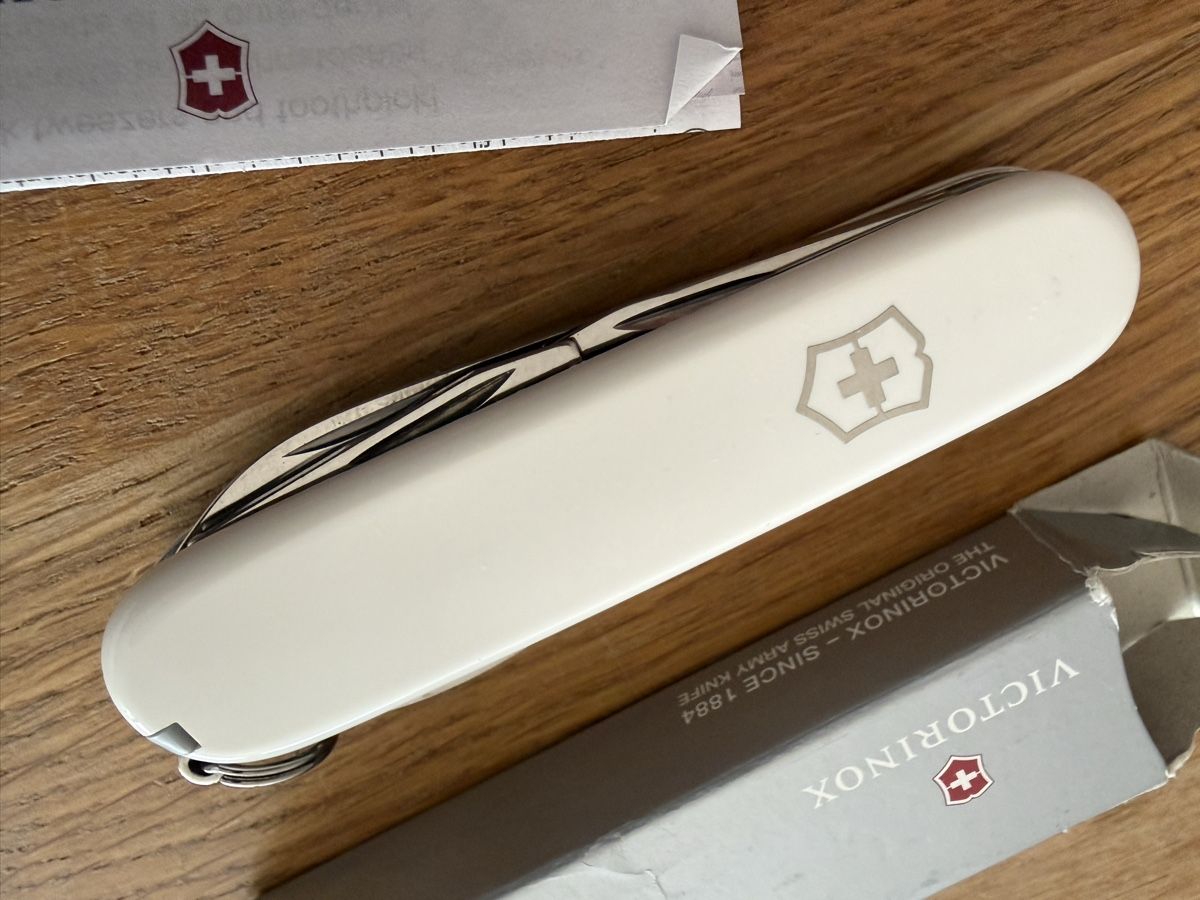 Victorinox Taschenmesser: Victorinox Taschenmesser Neu Sackmesser – Neu und originalverpackt aus Goldach von Messerguru 1