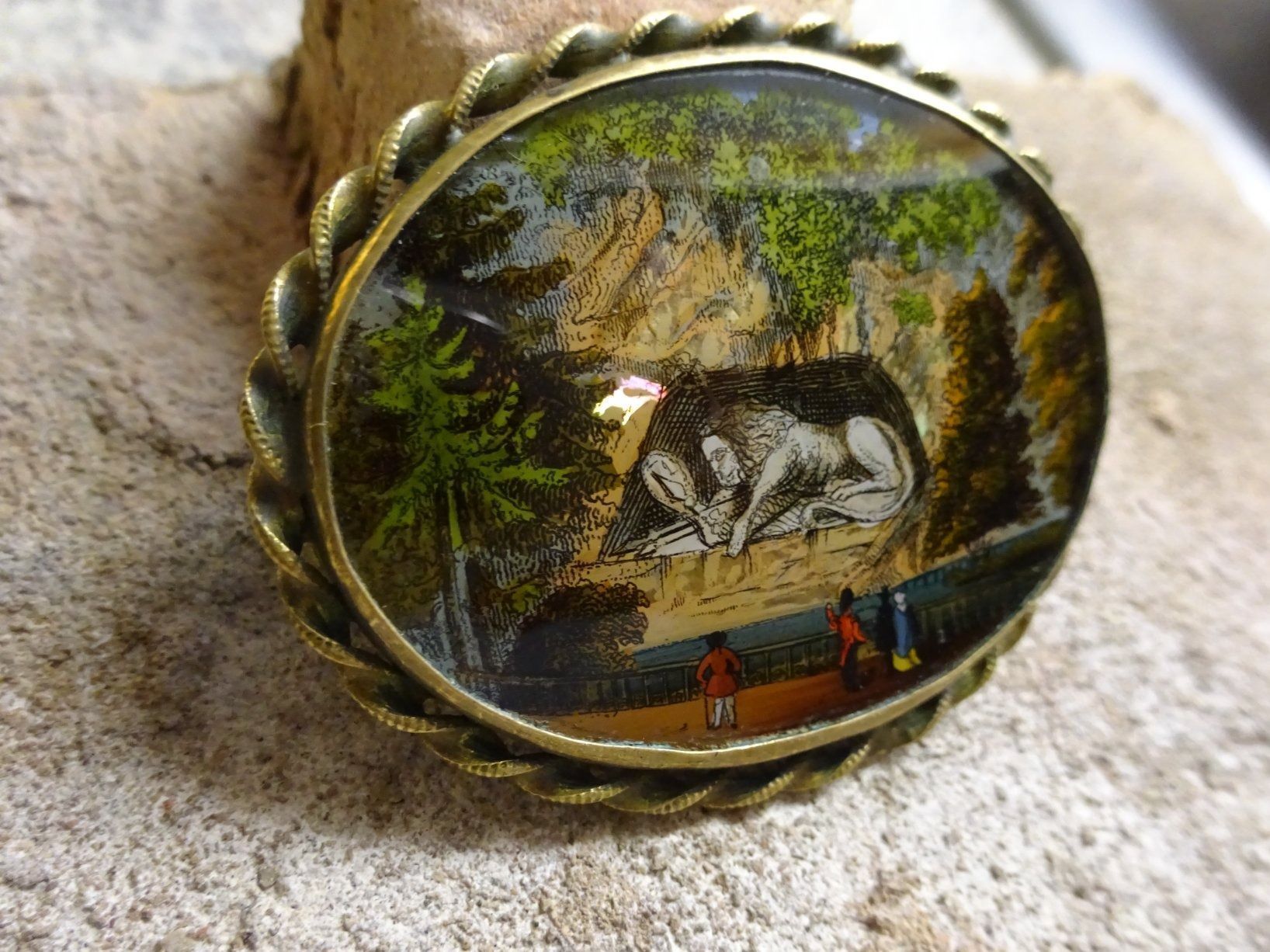 Spille & Fermagli: Brosche Löwendenkmal Luzern – Usato da Oetwil am See venduto da Golfsud 1
