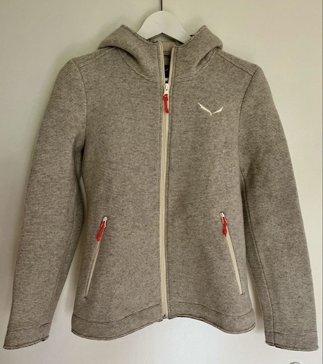 Sherpa Giacche: Salewa Damen Woll-Jacke – Nuovo (secondo la descrizione) da St. Gallen venduto da Debi.