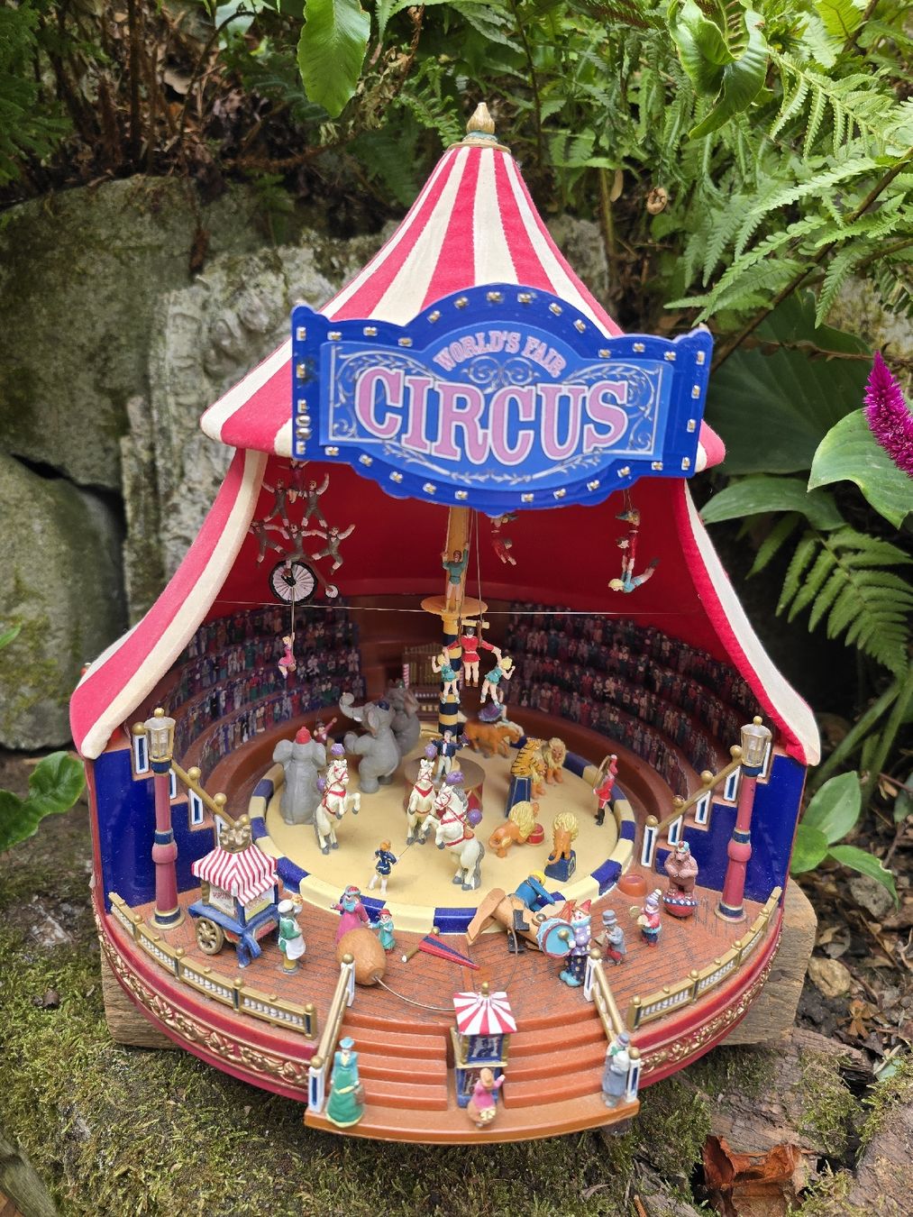 Spielzeuge: Miniatur CIRCUS mit Licht u.Musik – Gebraucht aus Walkringen von Vanuca 9