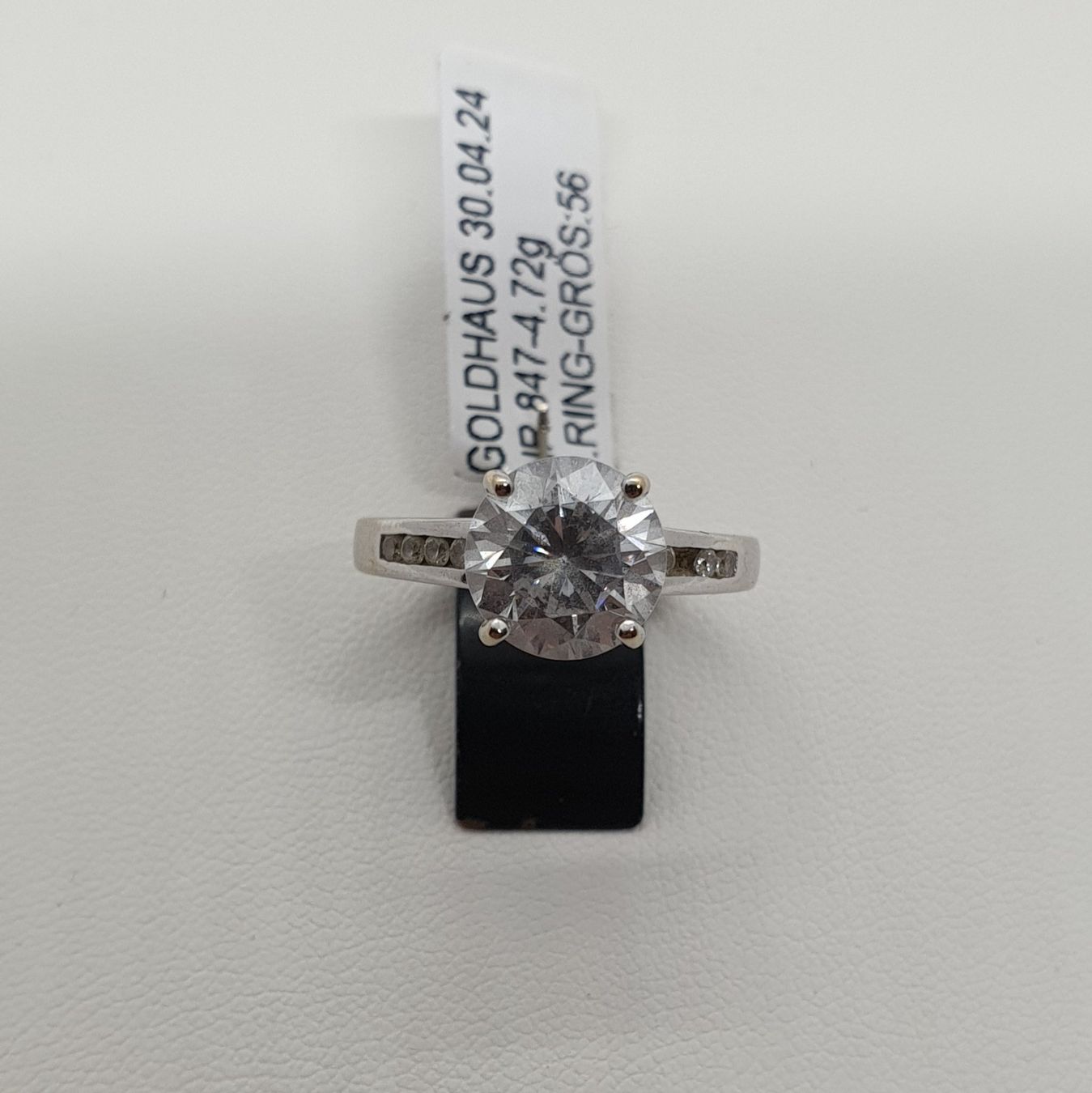 Anelli: Echt 18K Gold Ring – Usato da Luzern venduto da Luzern-Goldhaus