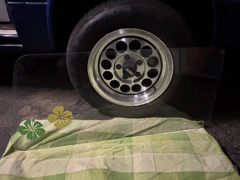 Scheibe VW Bus T3 (Gebraucht) in Stallikon für CHF 20 – nur Abholung ...