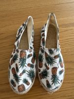 Süesse Espadrilles Ananas-Muster, Gr. 33, Top Zustand!