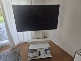 Spectral Fernsehmöbel mit Rollen