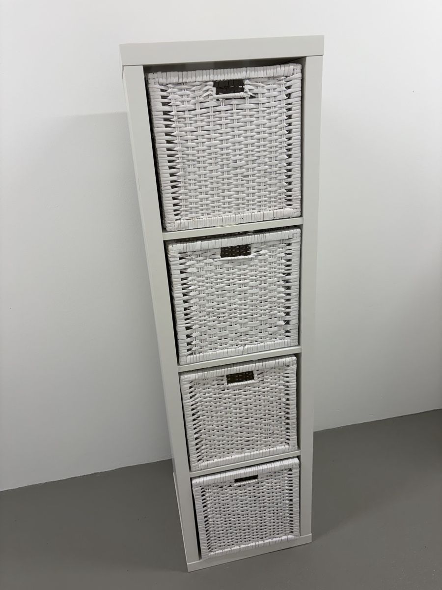 Ikea Scaffali: IKEA Kallax mit 4 Körben – Usato da Hünibach venduto da tinuzinho