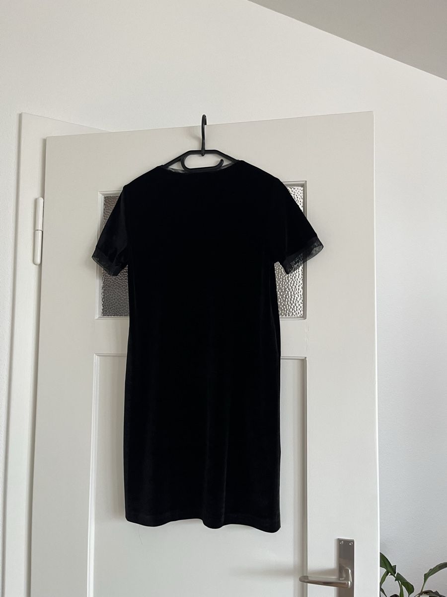 S.Oliver Vestiti: Samtkleid mit Mesh-Details S-Oliver – Usato da Olten venduto da lcs_2sdk 2