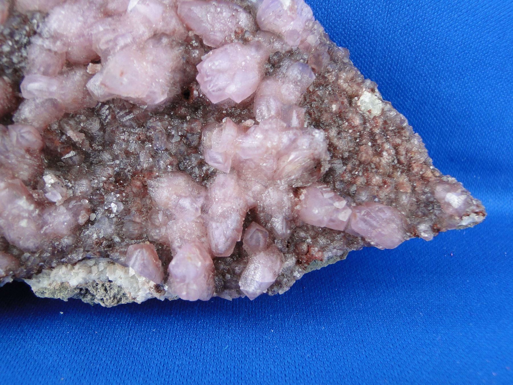 Minerali & Pietre curative: Calcit var Cobaltoan – Usato da Schinznach Bad venduto da Demerald 3