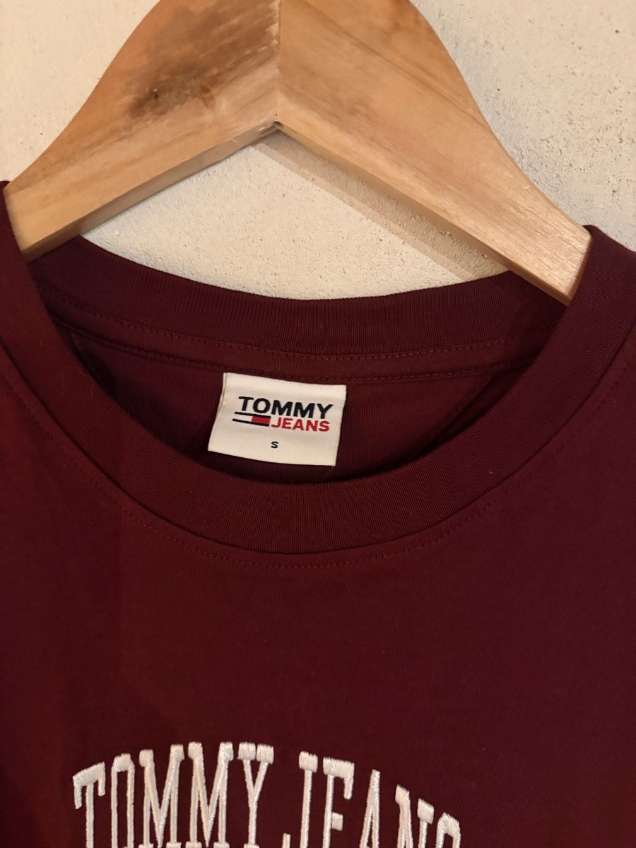 Tommy Hilfiger T-Shirts: Débardeur Tommy Jeans bordeaux taille S – Neu (gemäss Beschreibung) aus Cugy FR von K78 1