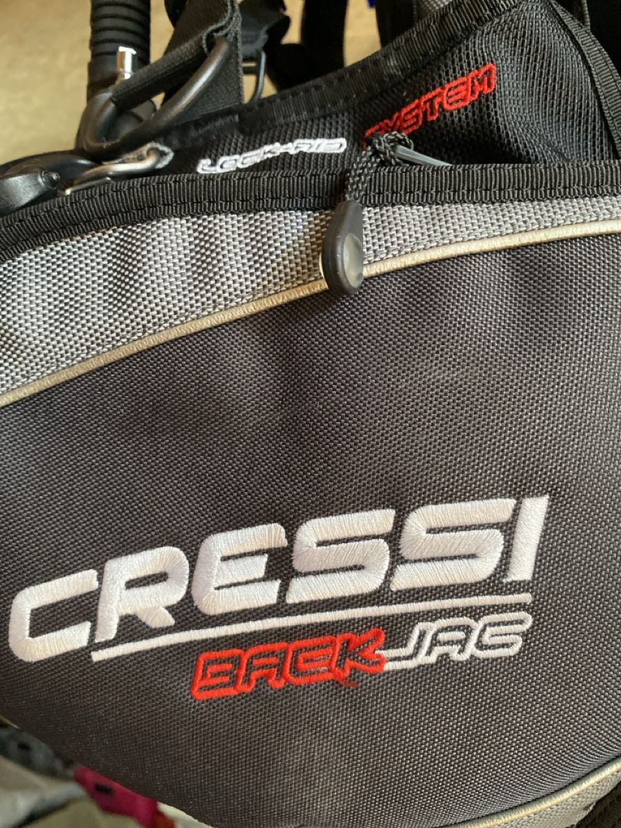 Cressi Combinaisons de plongée: Tauchjacket Back Jac Cressi Gr. S – Neuf (Voir description) à Pfäffikon ZH par Deko-Stopp