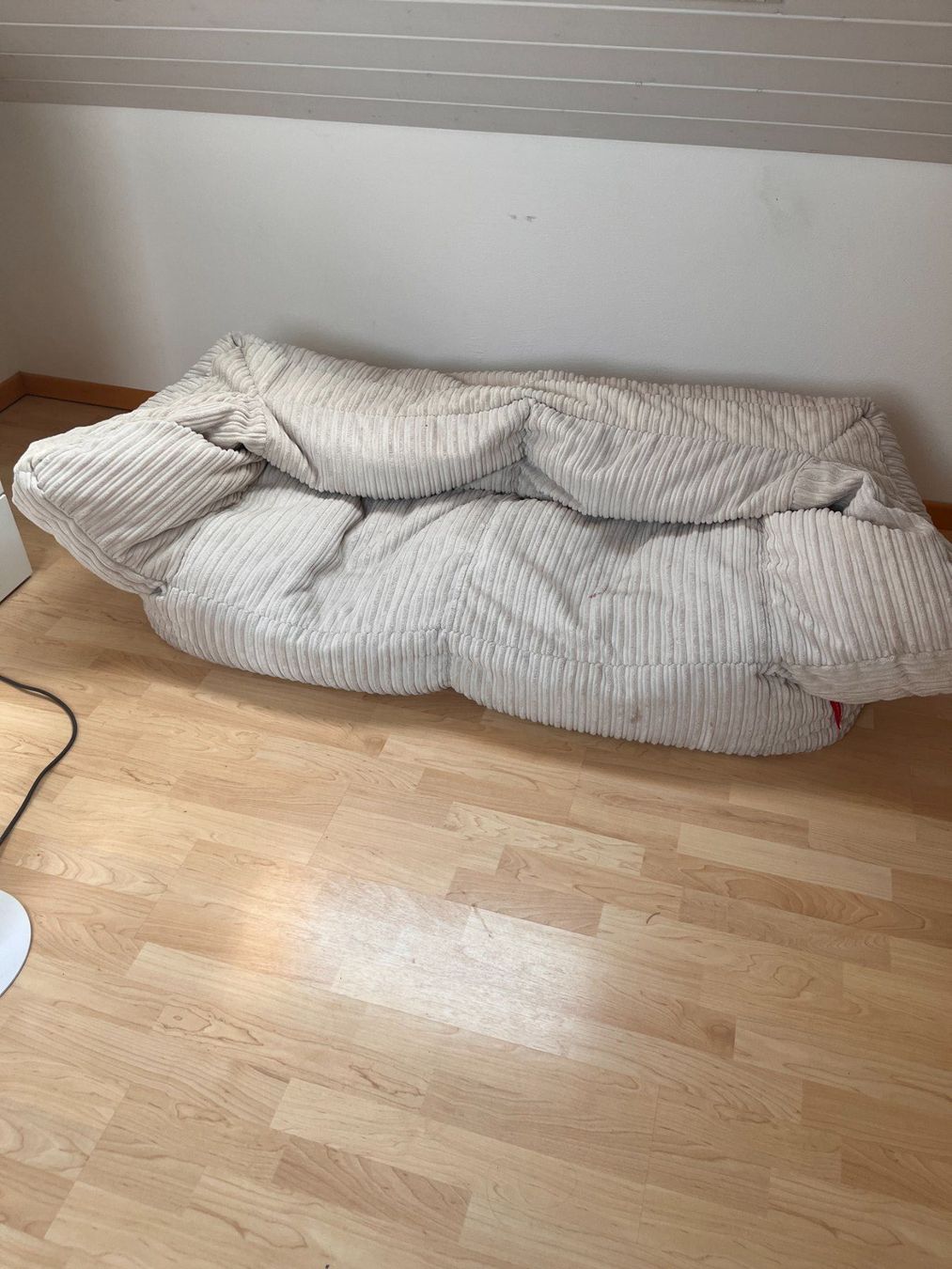 Lounge Pug Fauteuils: Lounge Pug Sitzsack Cord beige, gebraucht – D'occasion à Jona par Humpimumpi