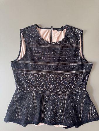 BCBGMAXAZRIA Lace Peplum Top Black Size L