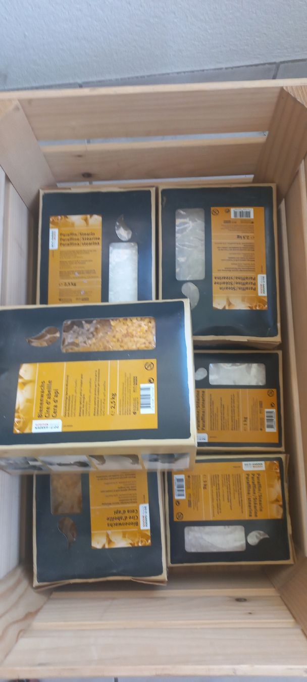 Tutti gli attrezzi: Bienenwacha und Parafin – Nuovo e nell'imballaggio originale da Flawil venduto da nimyqu